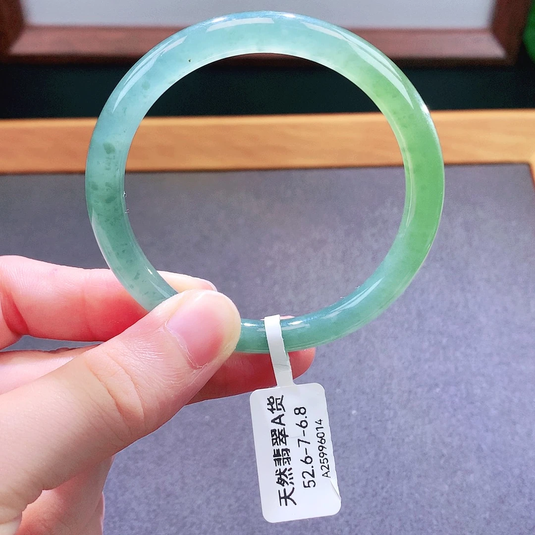 未镶嵌手镯翡翠天然翡翠