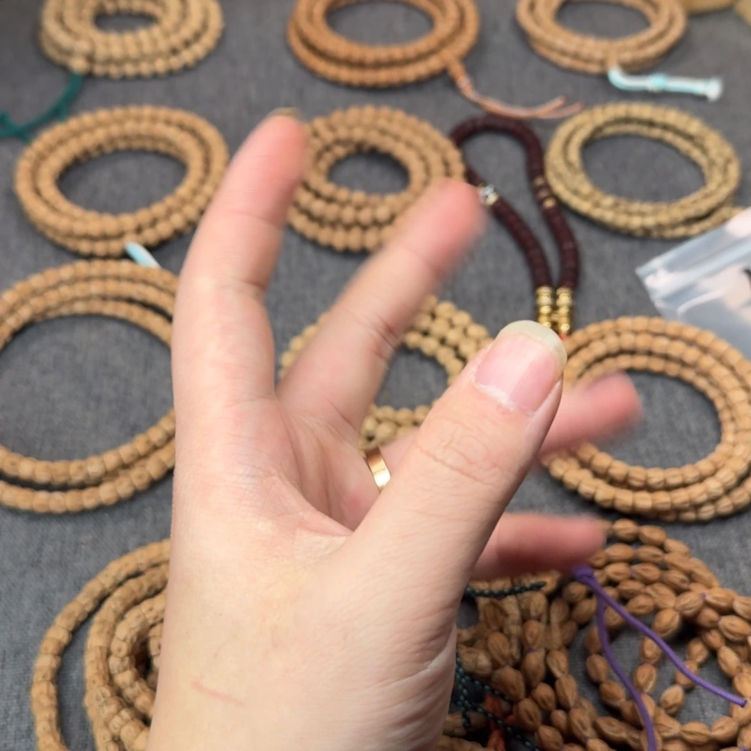 狐***狸柏香籽/百香籽吊坠