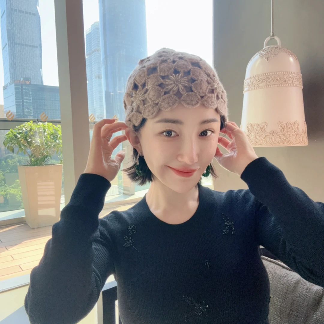 Betty Bairn【花知晓】秋冬山羊绒复古法式钩花镂空百搭毛织帽A6231