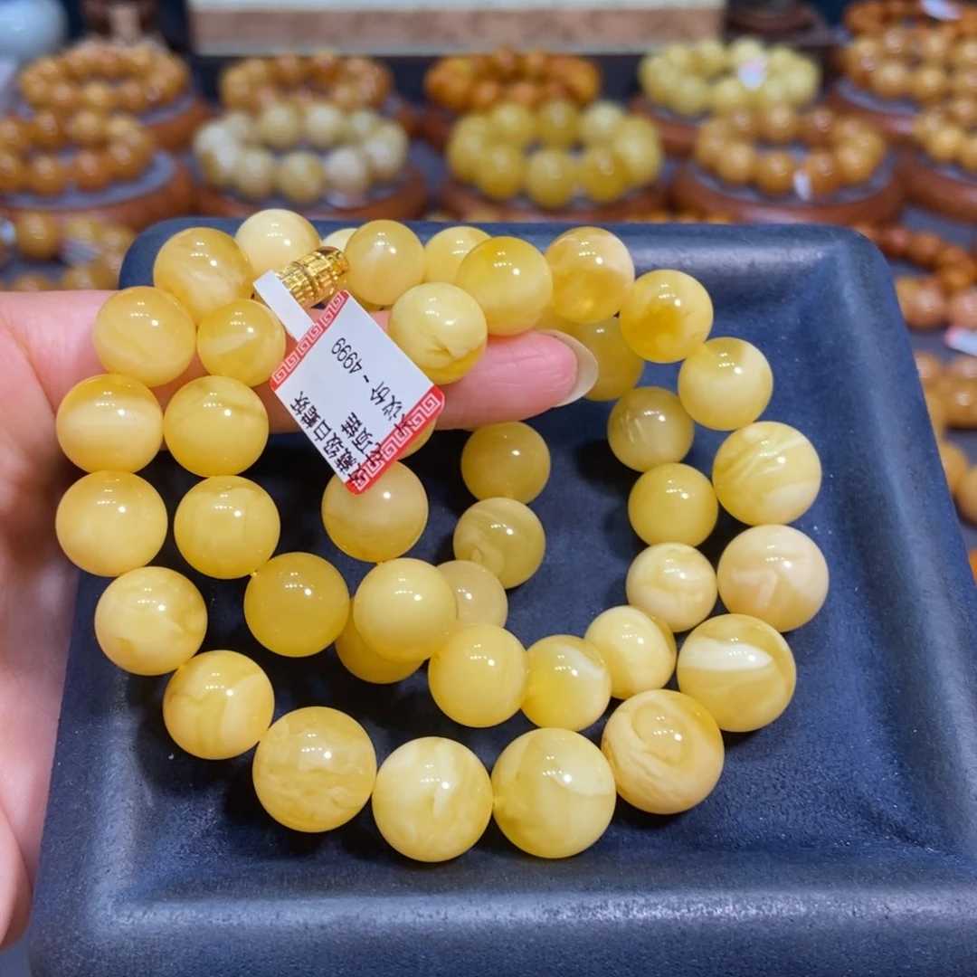 未镶嵌颈饰琥珀蜜蜡