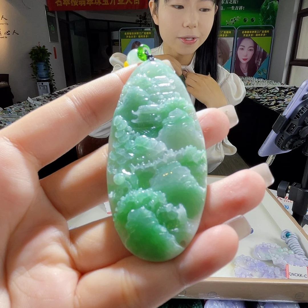 颈饰未镶嵌翡翠一