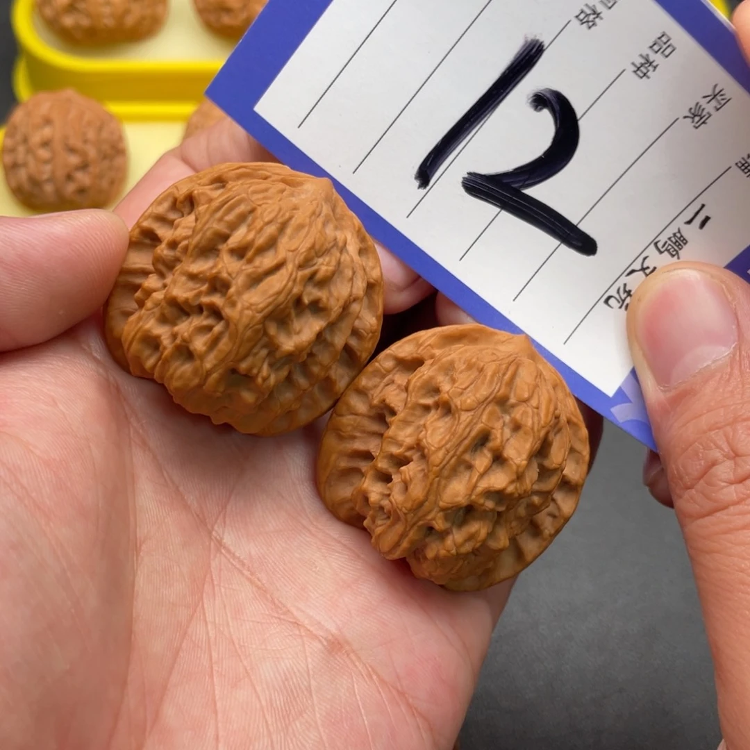 文玩核桃把件（**）野狼38