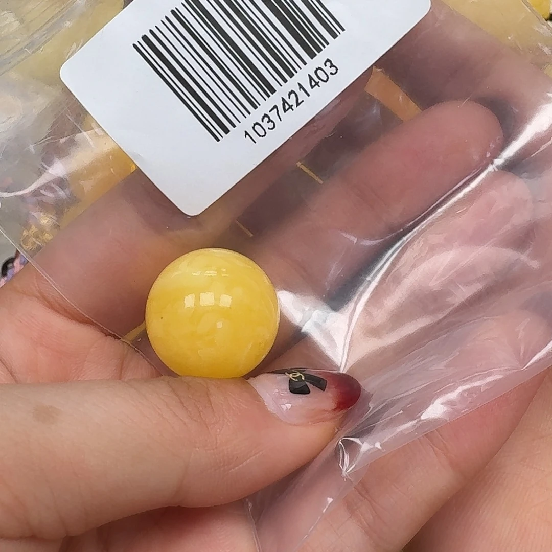 无***货琥珀未镶嵌裸石悠悠