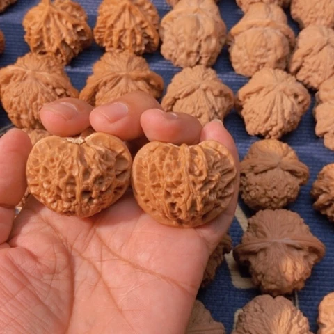 【闪购商品】吊坠文玩核桃宫灯40