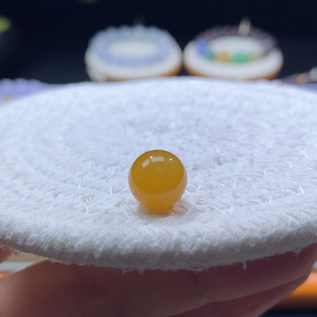 颈饰未镶嵌翡翠冰黄满色卡10.1mm
