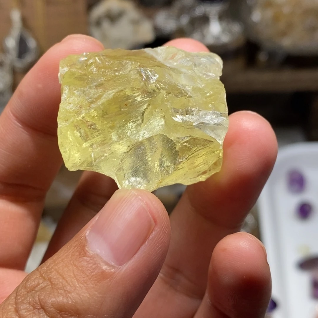 水晶珠宝半成品未镶嵌黄水晶