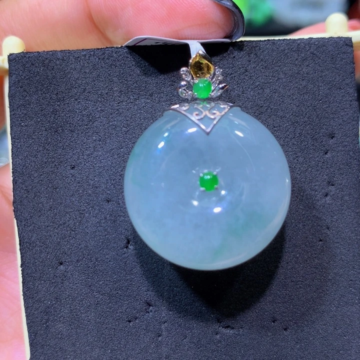 翡翠18K金镶嵌手链翡翠