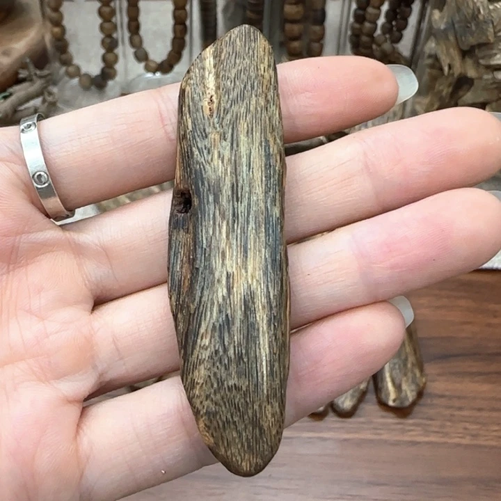 沉香沉香碎屑块料5.8g