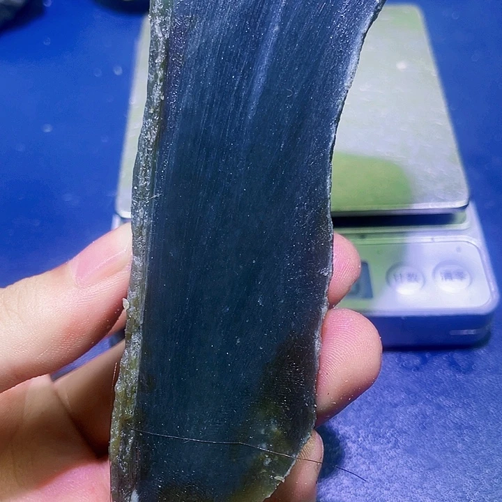 未镶嵌和田玉（糖玉）珠宝半成品