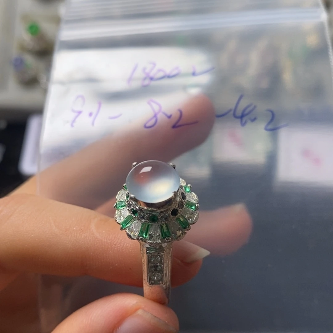 定制翡翠未镶嵌不退不换