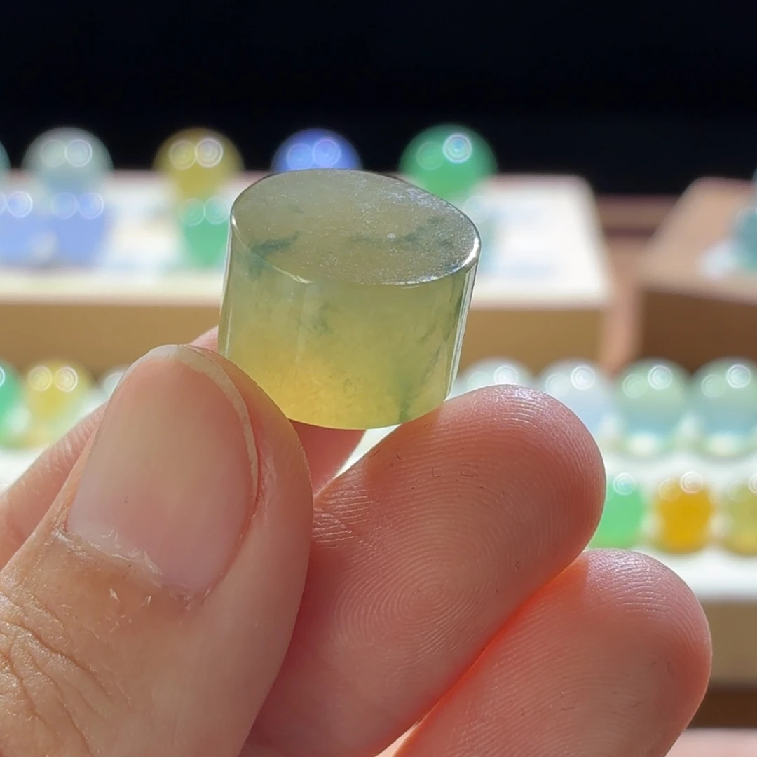 定制翡翠未镶嵌卡15冰黄桶