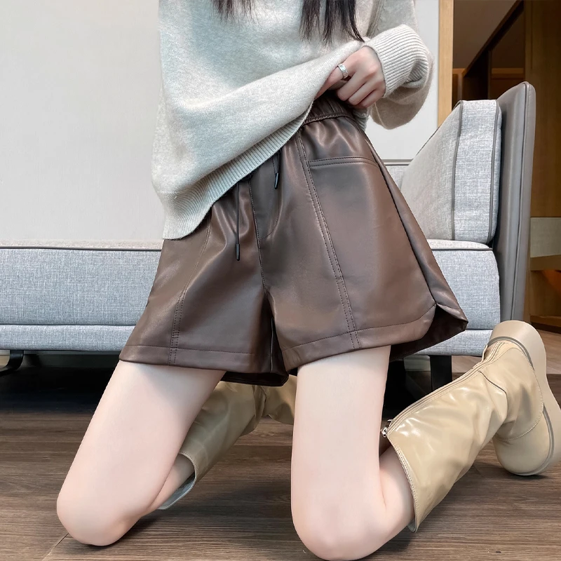 冬季外穿皮短裤女2025年新款PU皮高级感酷飒风百搭休闲阔腿靴裤