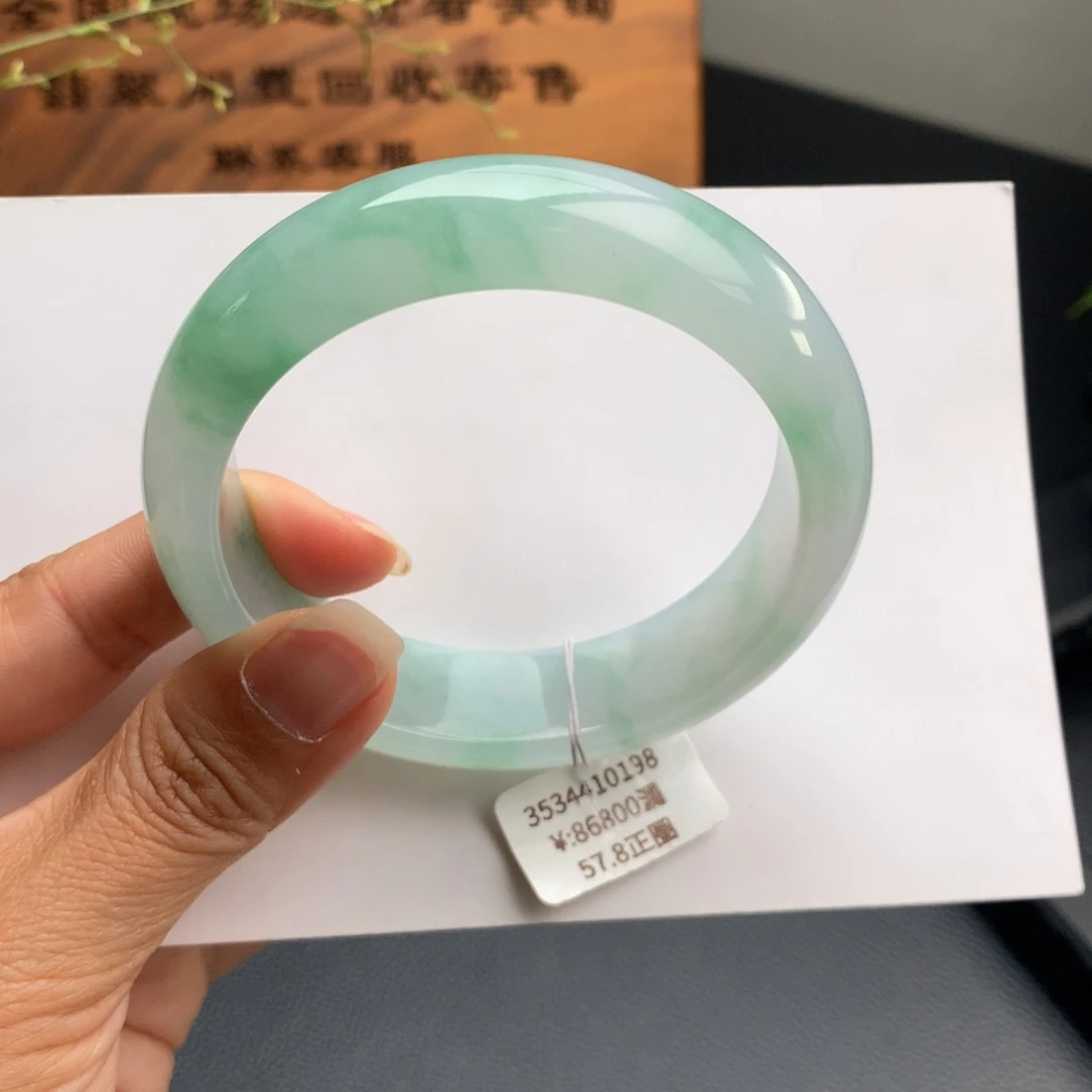 翡翠手镯未镶嵌冰飘绿宽版正圈翡翠手镯57.8圈
