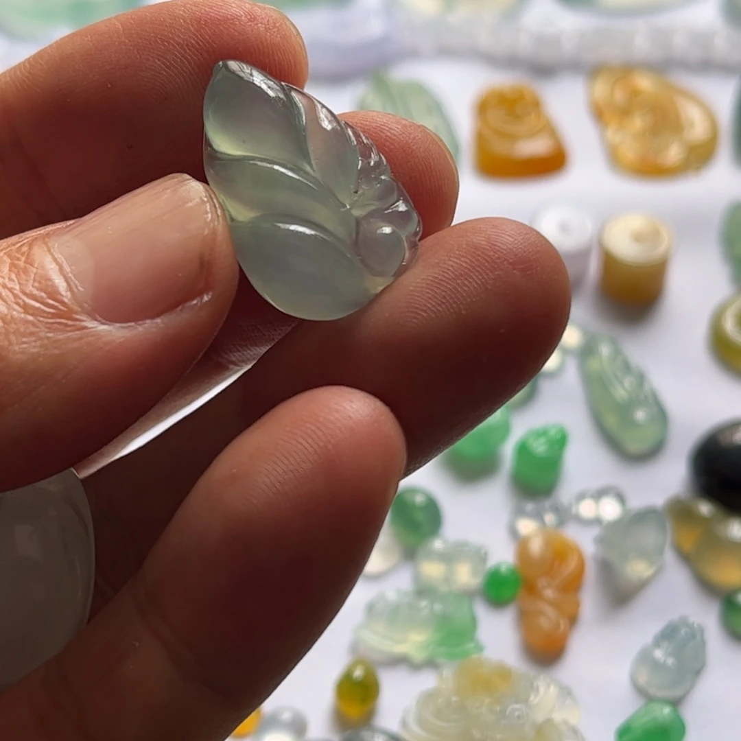 未镶嵌定制翡翠九尾