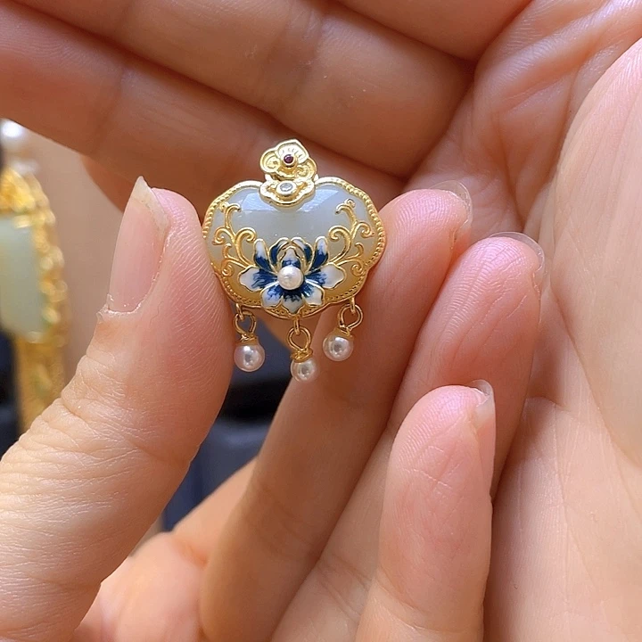 和田玉银S925镀金镶嵌颈饰