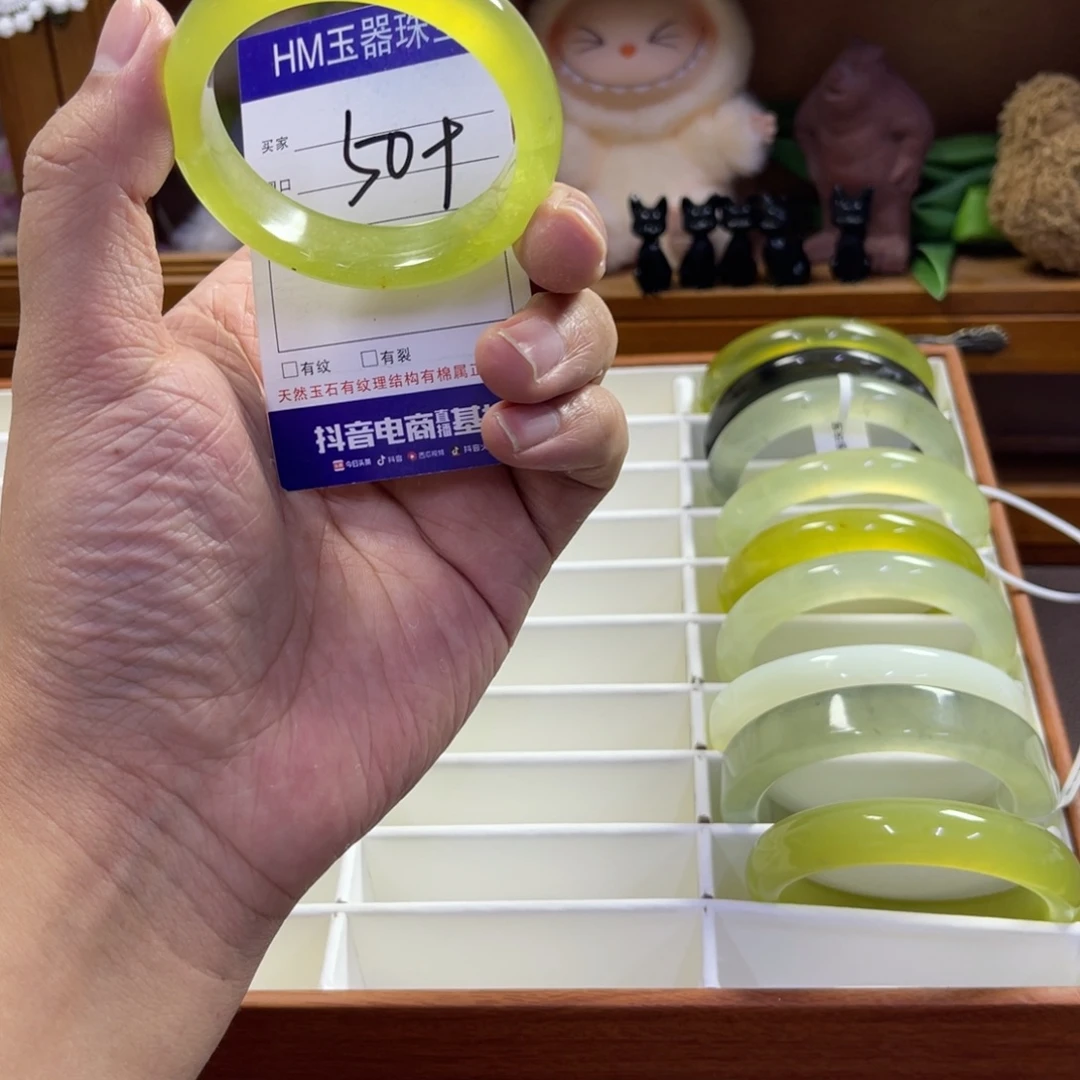 蛇纹石玉未镶嵌手镯366