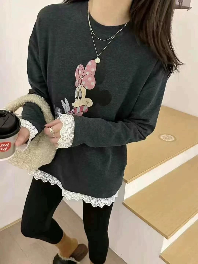 恒鑫安欧货时尚圆领卡通图案拼接蕾丝加绒小衫