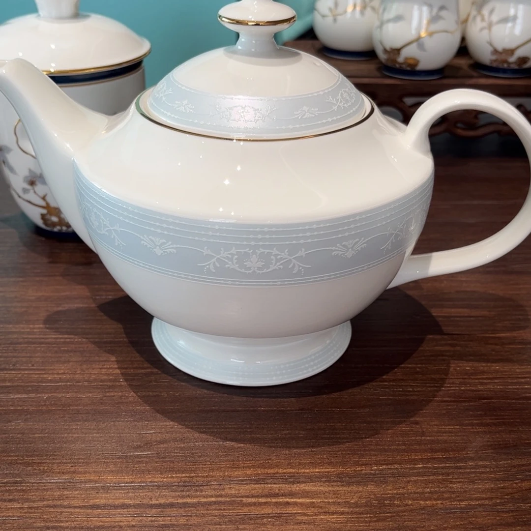 骨瓷爱琴海贵族壶