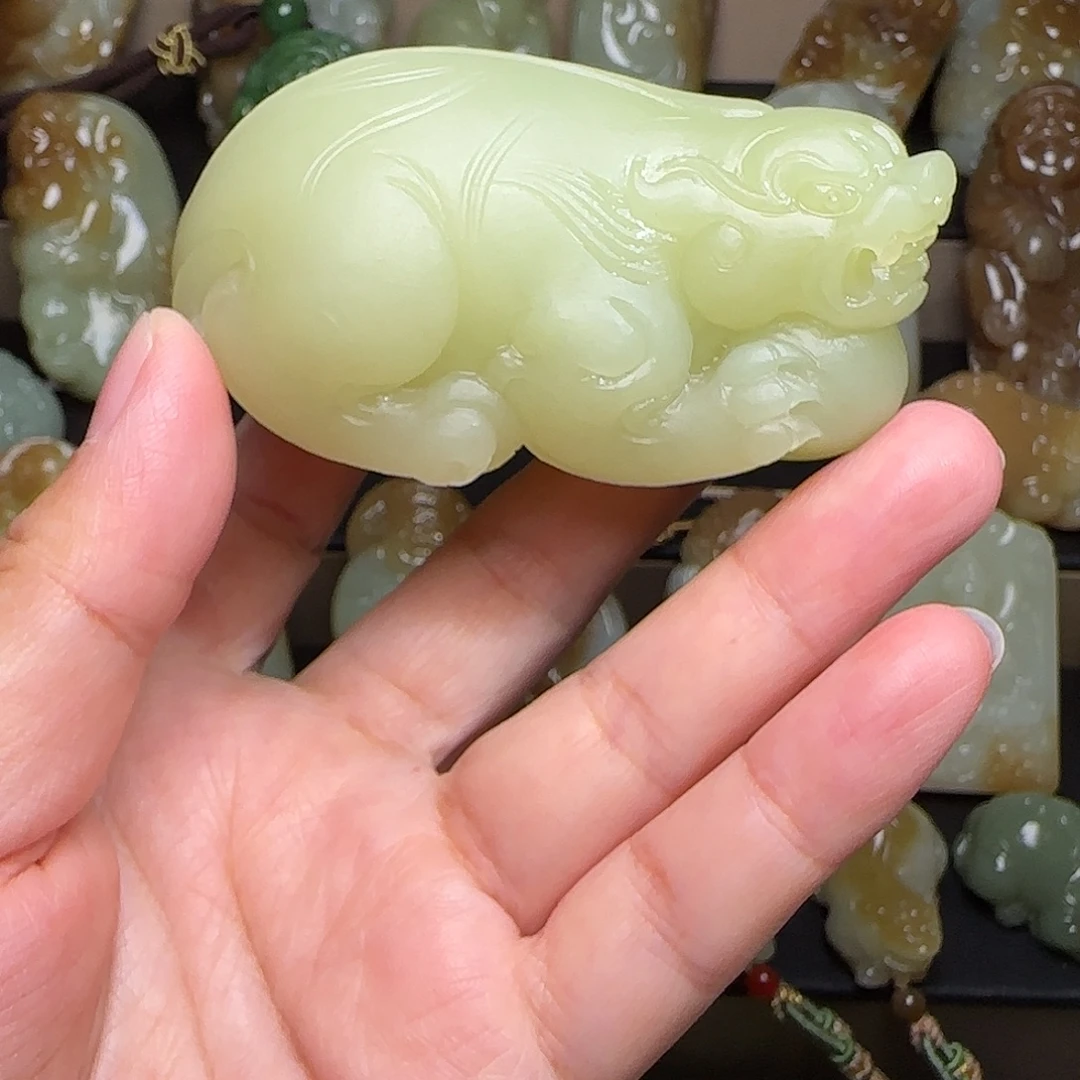 十***酒颈饰未镶嵌和田玉
