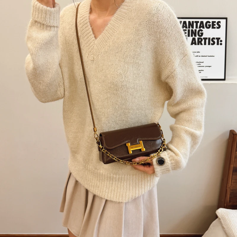 秋冬新款休闲时尚洋气百搭H扣单肩斜挎女士韩式小包包三根肩带