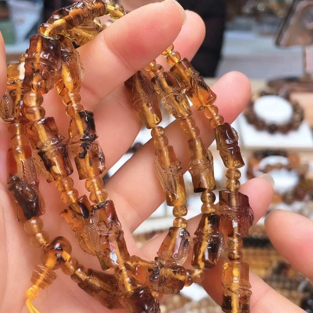 裸石琥珀未镶嵌大