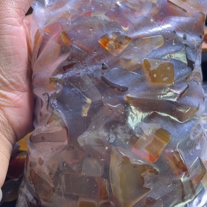 袁***云未镶嵌颈饰玛瑙/玉髓