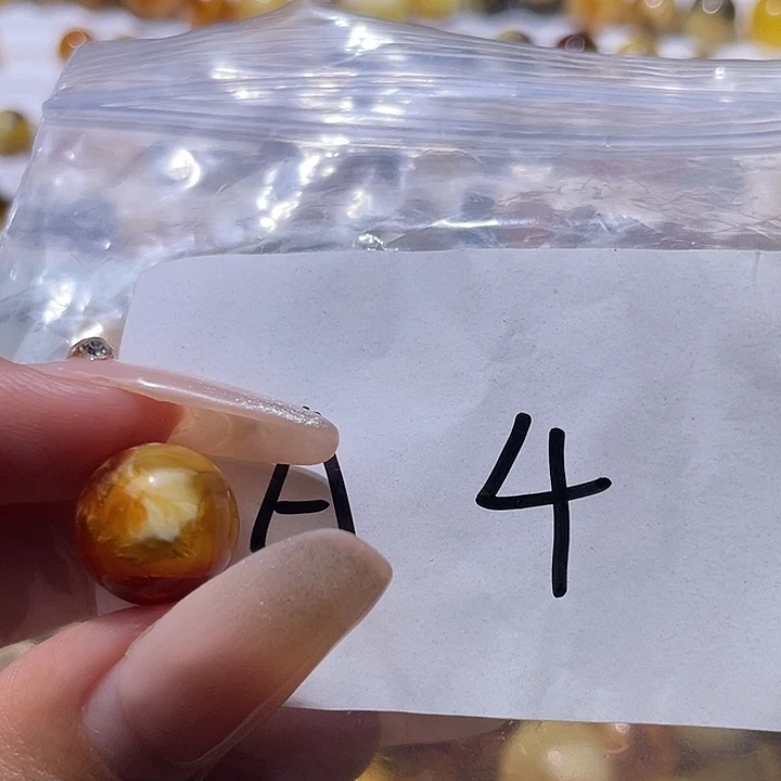 琥珀未镶嵌裸石12.5福利