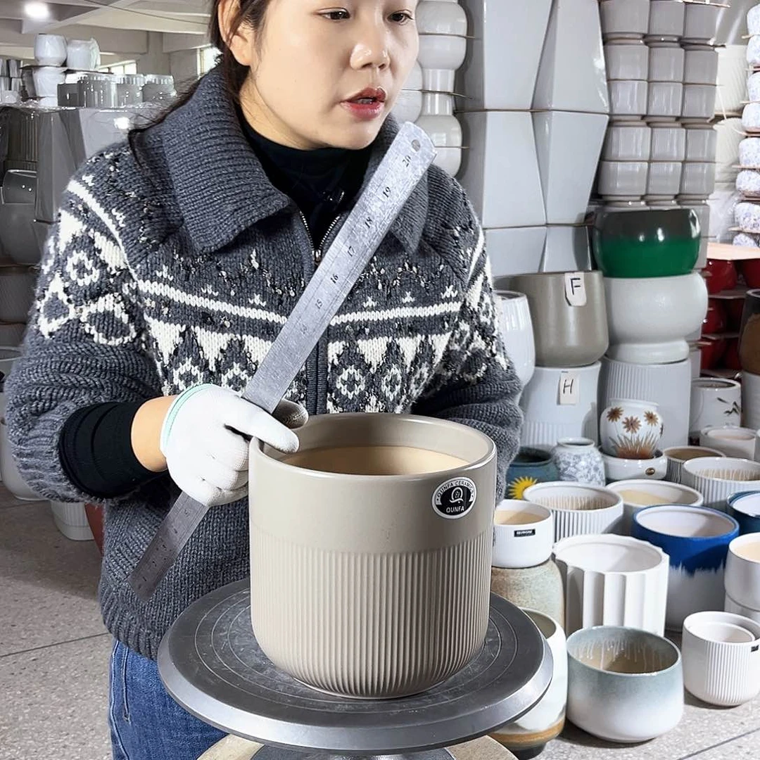 陶瓷口径18-17。浅灰