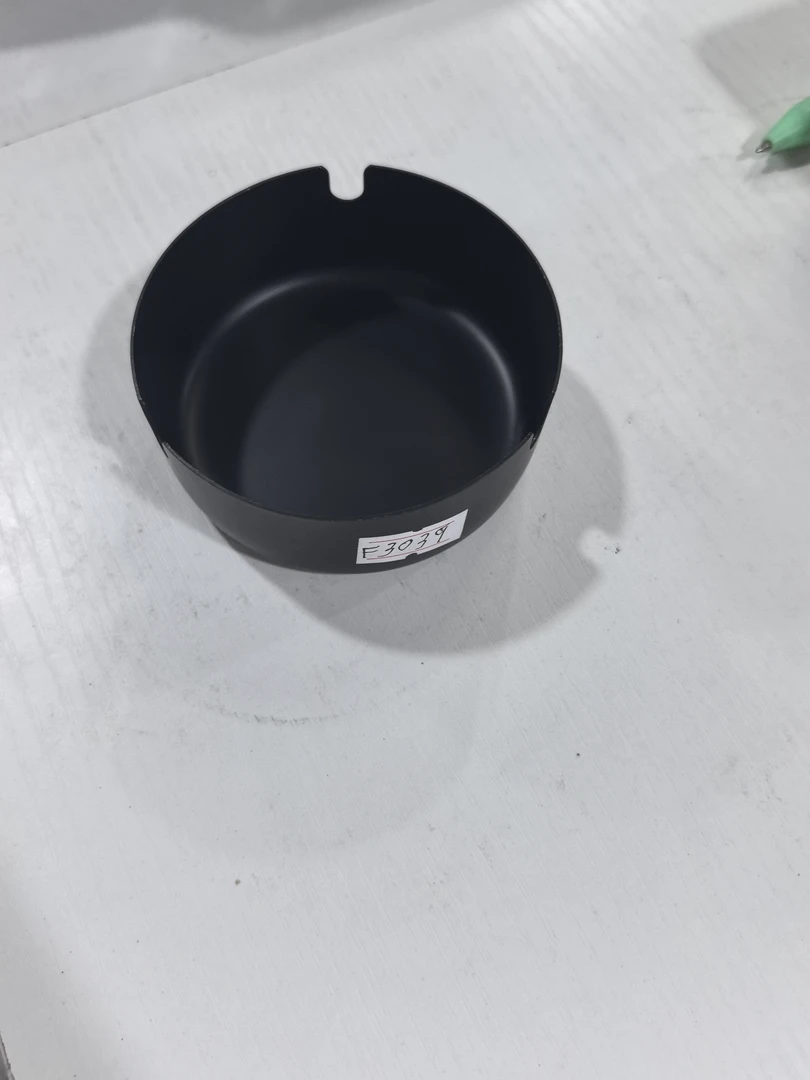 F3039 不锈钢烟灰缸