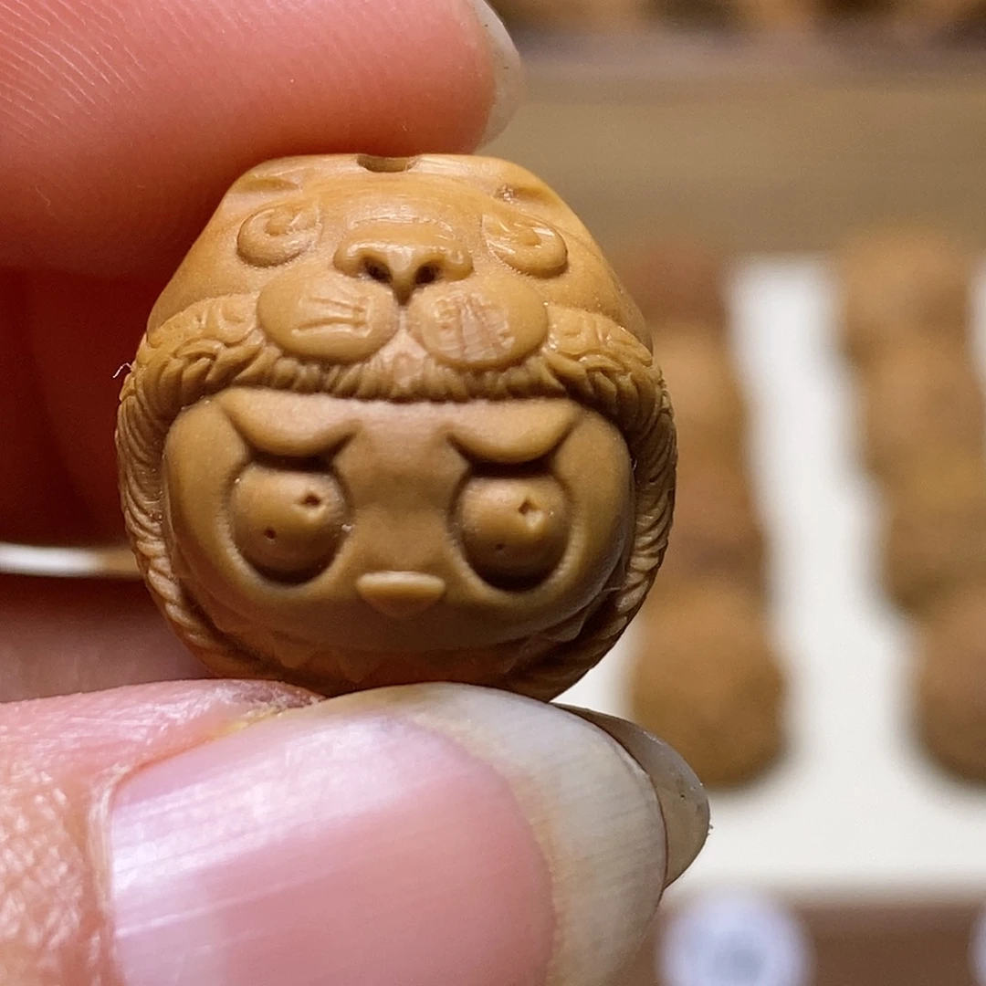 核桃把件拉布布17左右猴头核桃有正常封口线