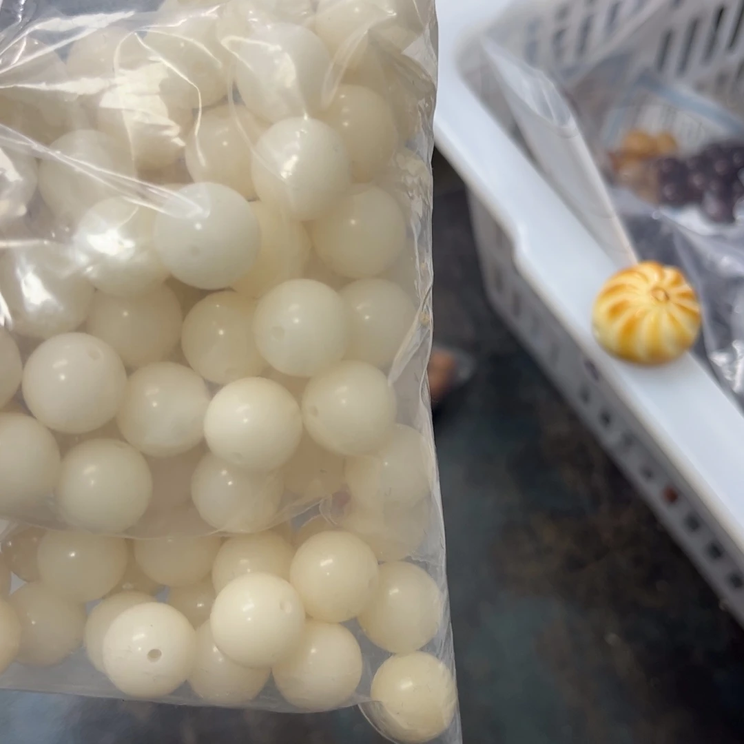 【闪购商品】白玉菩提吊坠Y***～q/13.  110颗