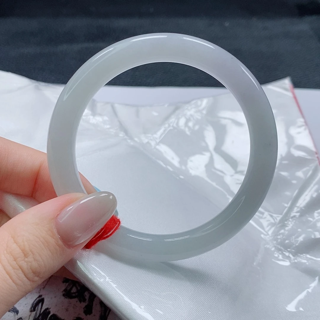 【闪购商品】未镶嵌手镯（圆镯）翡翠470号