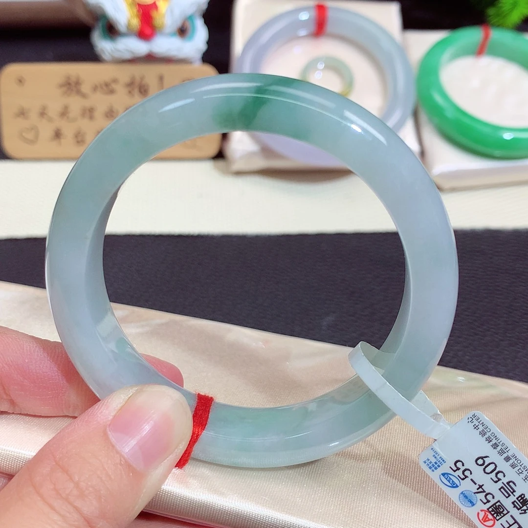 翡翠未镶嵌手镯509