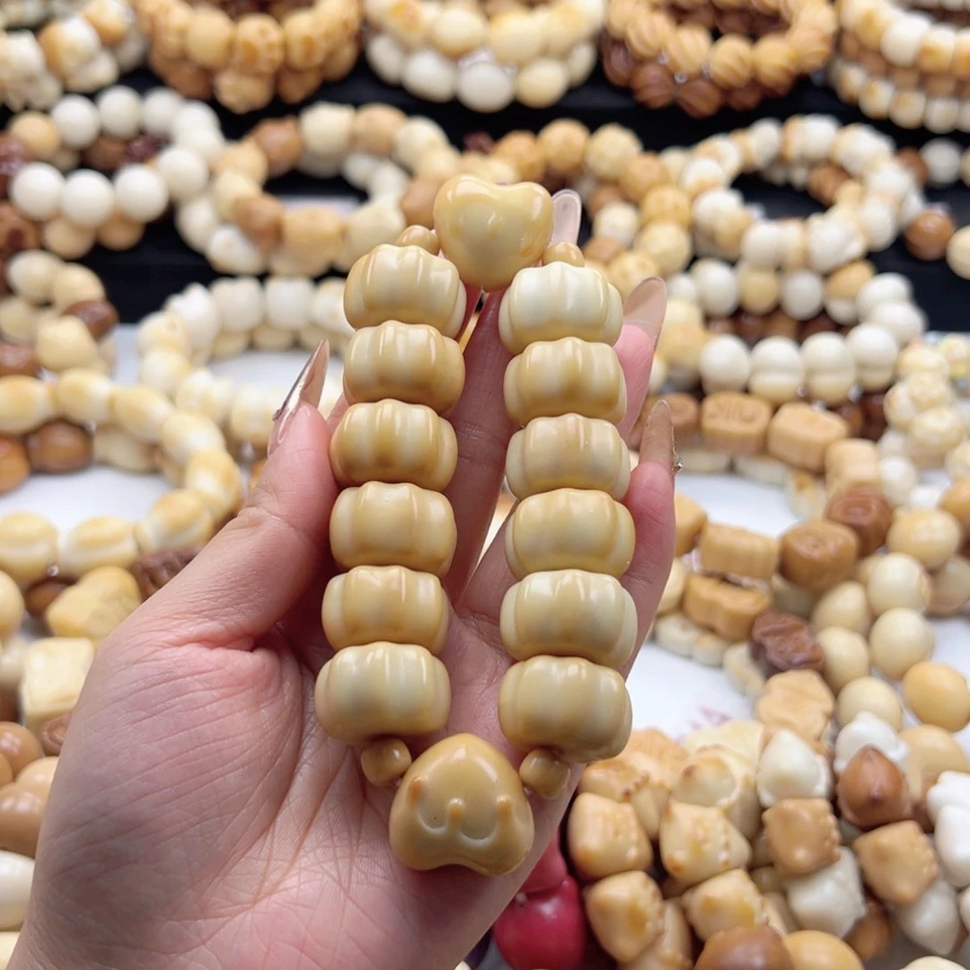 吊坠白玉菩提齿轮22卡风华色