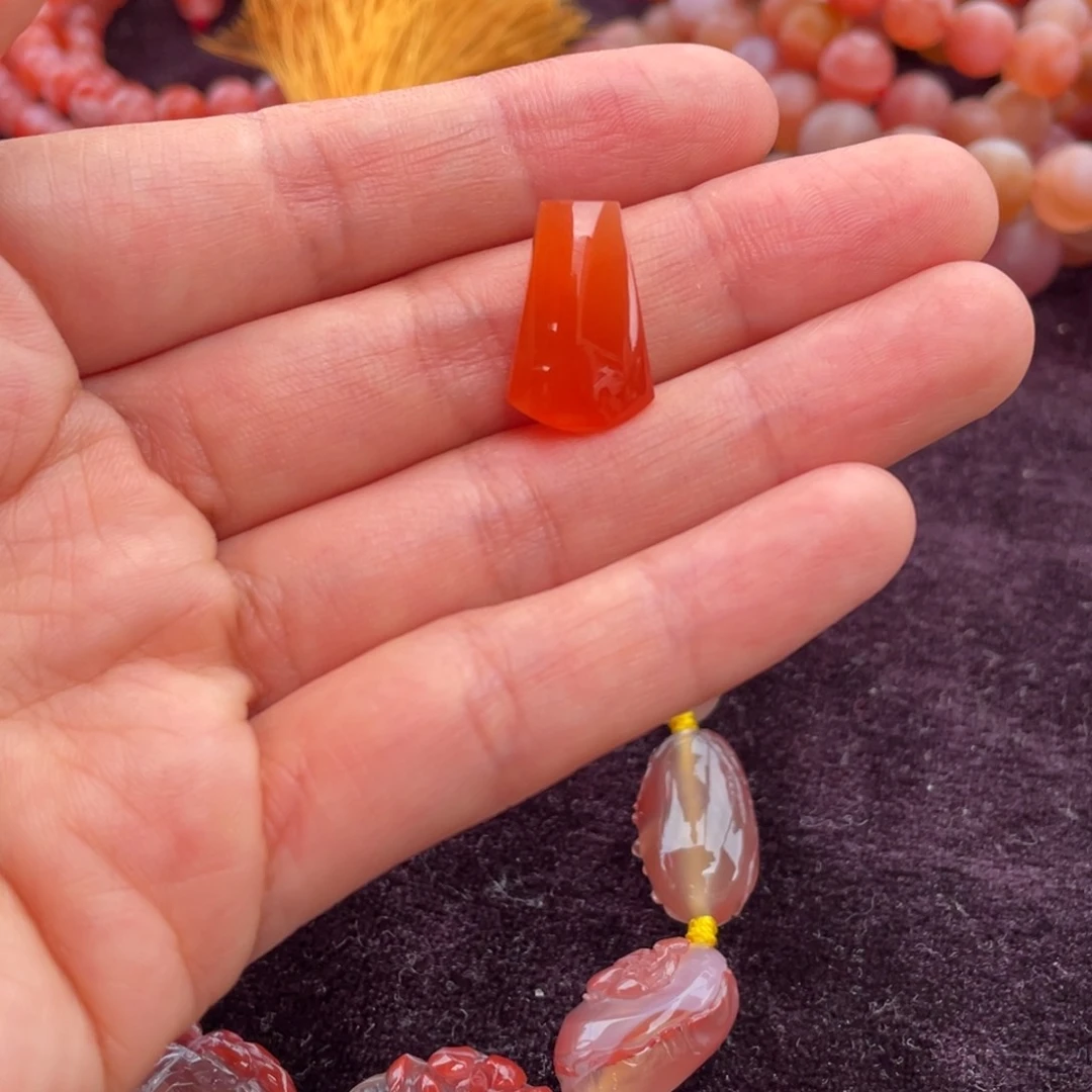 南红玛瑙天然原矿冰红素面未镶嵌