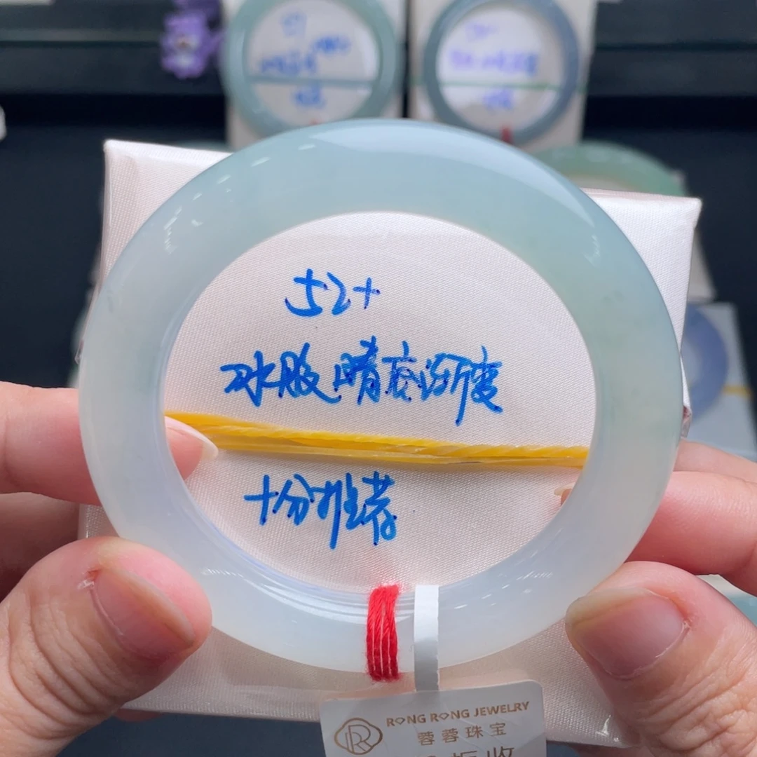 翡翠未镶嵌手镯翡翠手镯