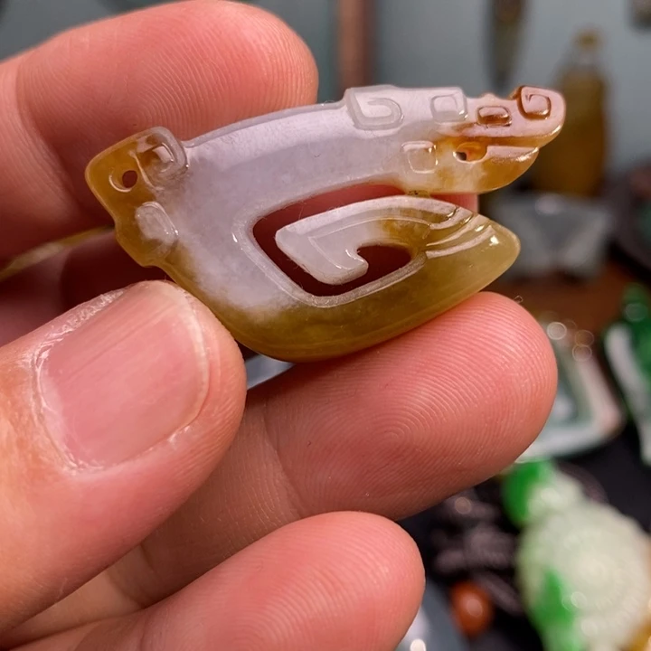 翡翠未镶嵌吊坠(不含链)玉龙