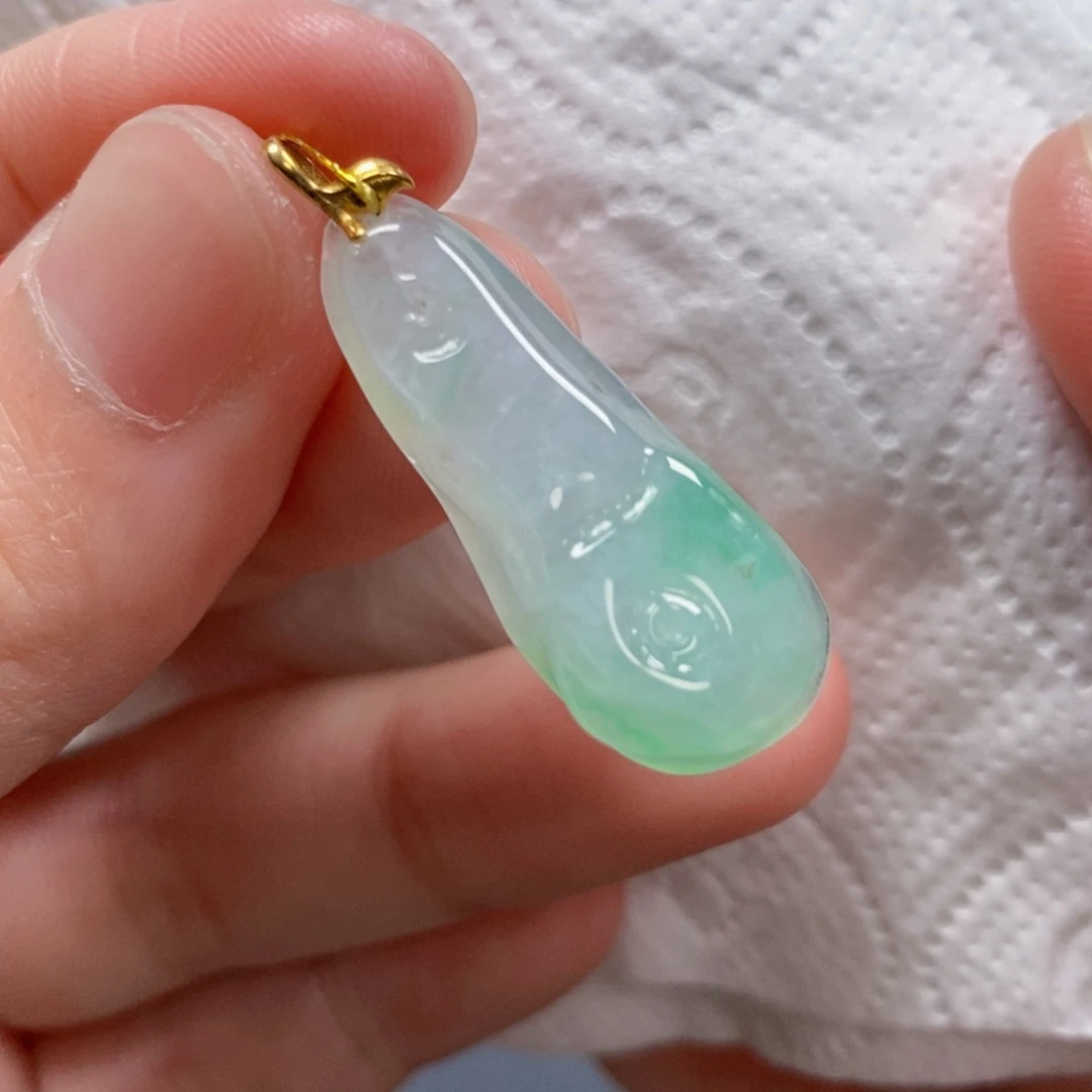 【闪购商品】翡翠吊坠(不含链)未镶嵌3675