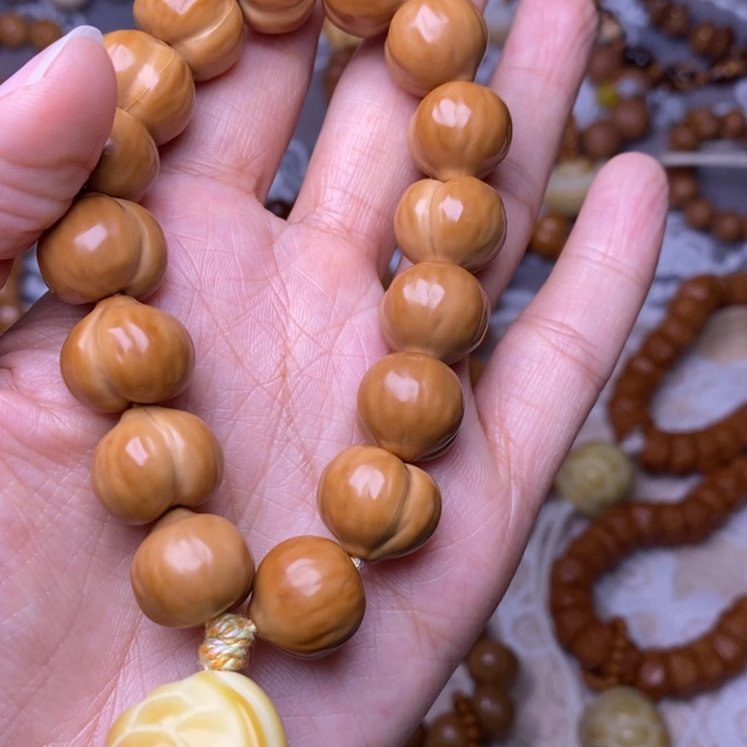 把件猴头核桃柯基屁桃龟甲