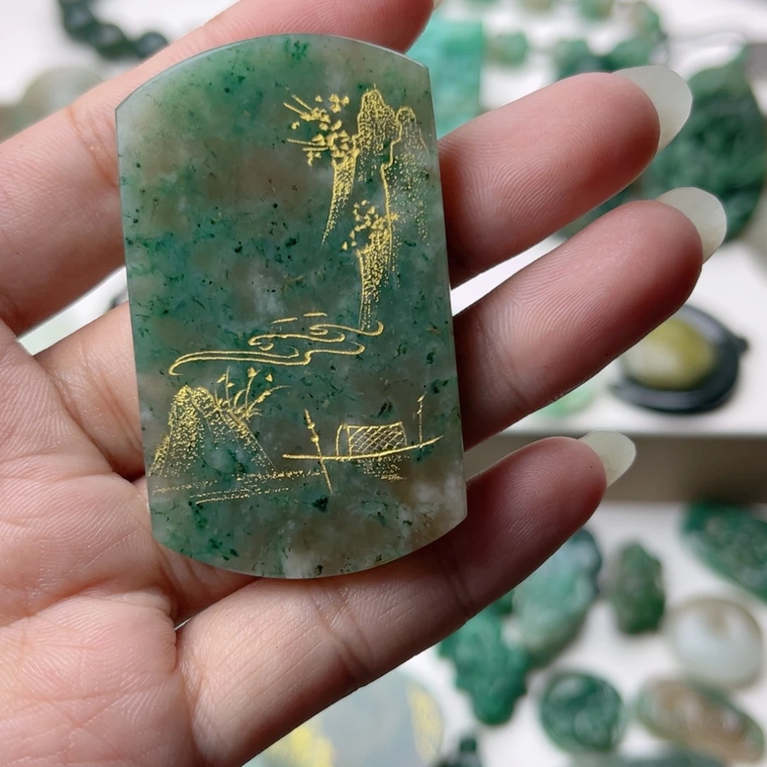 独山玉未镶嵌挂件