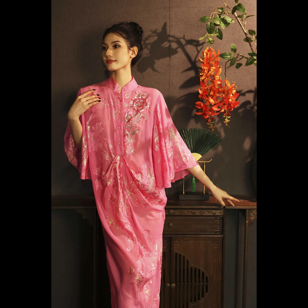 【春园·织梦】XM轻奢法式优雅慵懒浪漫风真丝金皮女士宽松V领连衣裙