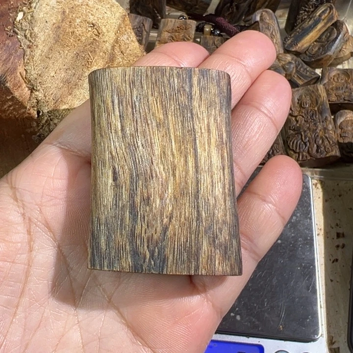 沉香吊坠老白棋沉香吊坠16.4克