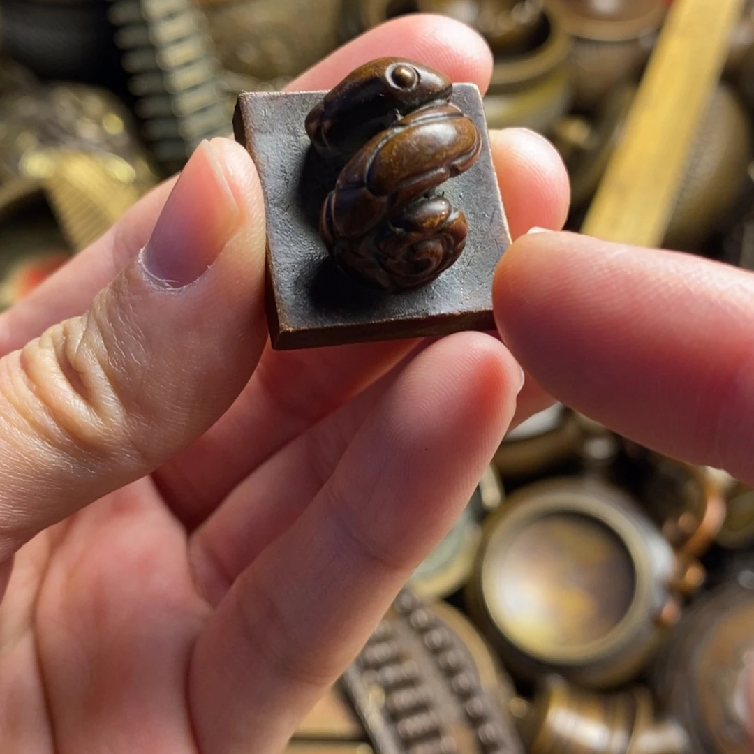 精美铜器做工精良