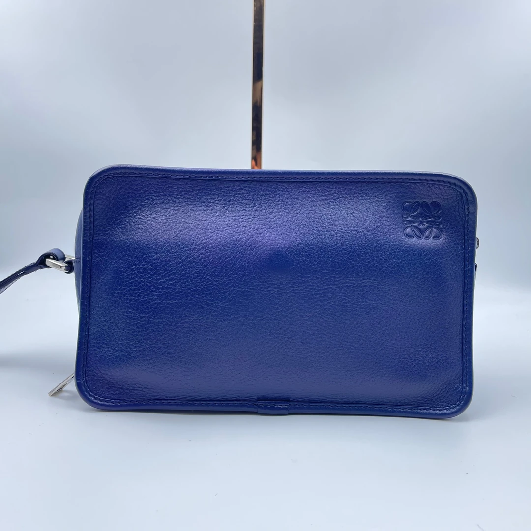 95新 LOEWE/罗意威 小野专属/95新/罗意威/单肩包/DC8018