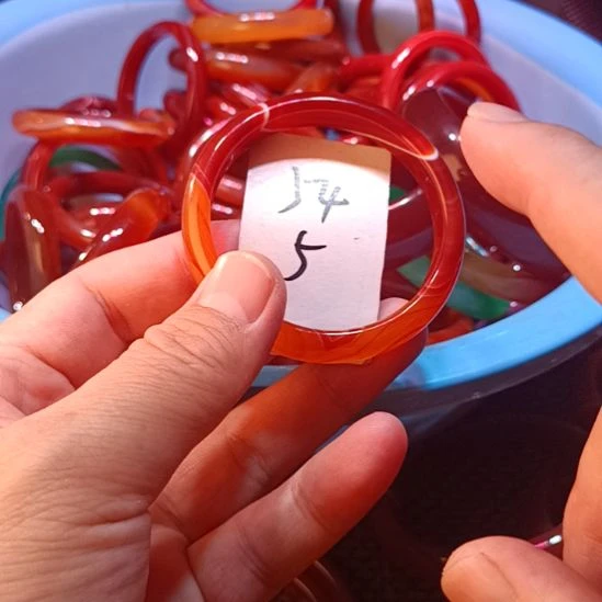 玛瑙/玉髓未镶嵌手镯