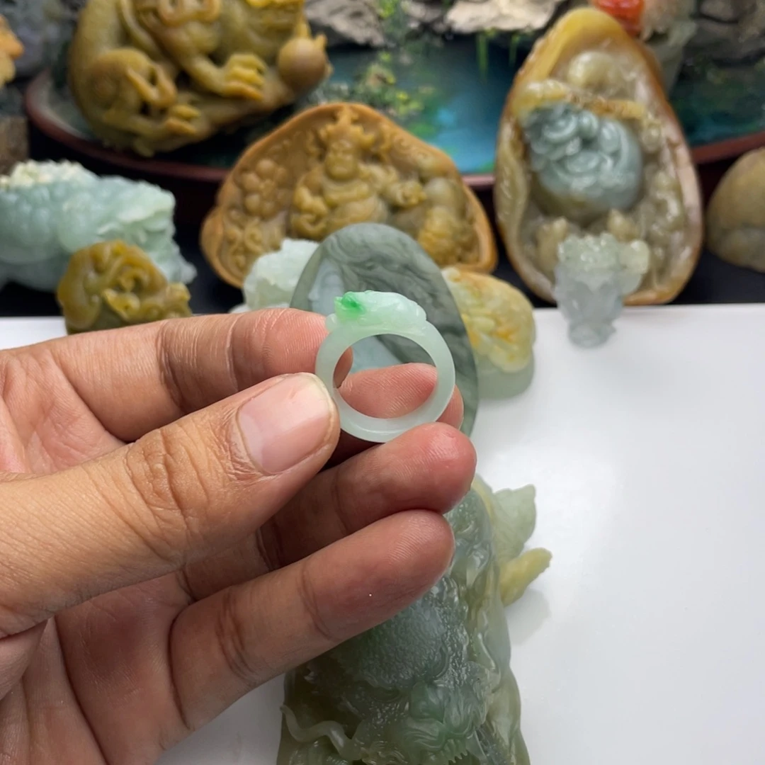 定制翡翠未镶嵌17内径