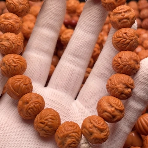 吊坠猴头核桃上**水斗战胜佛