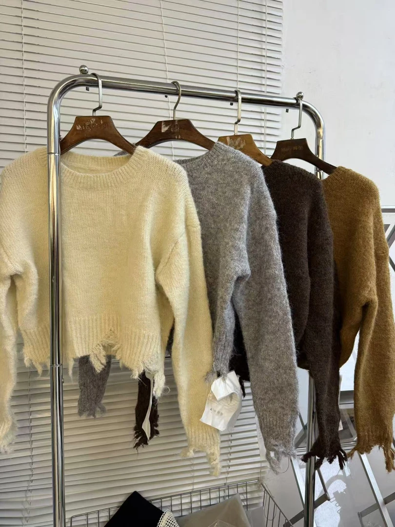 小妳XiaoNi———（冬款破洞短款毛衣1340644）