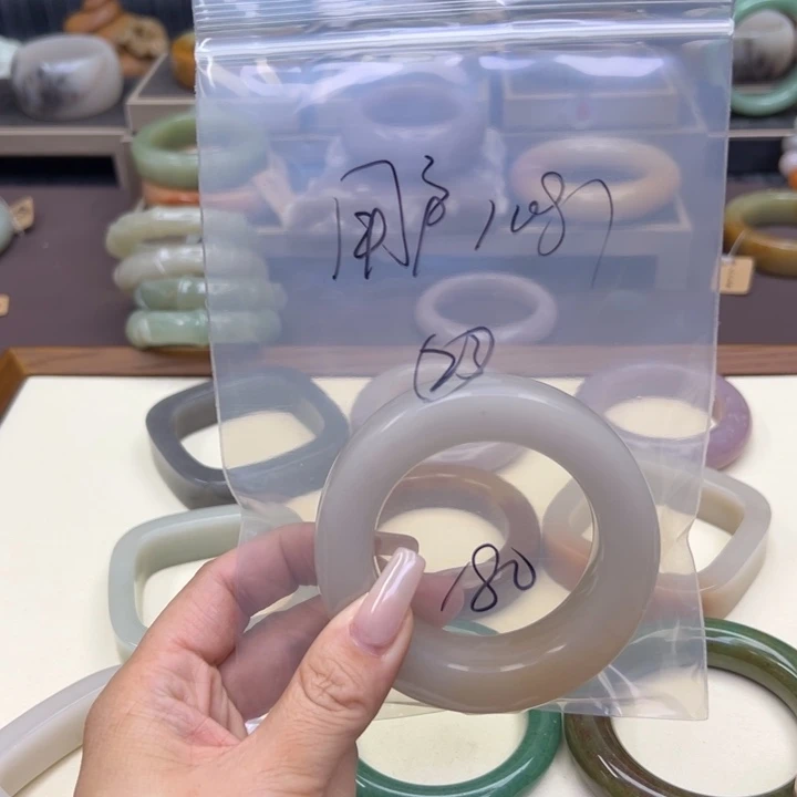 石英质玉未镶嵌手镯用****4