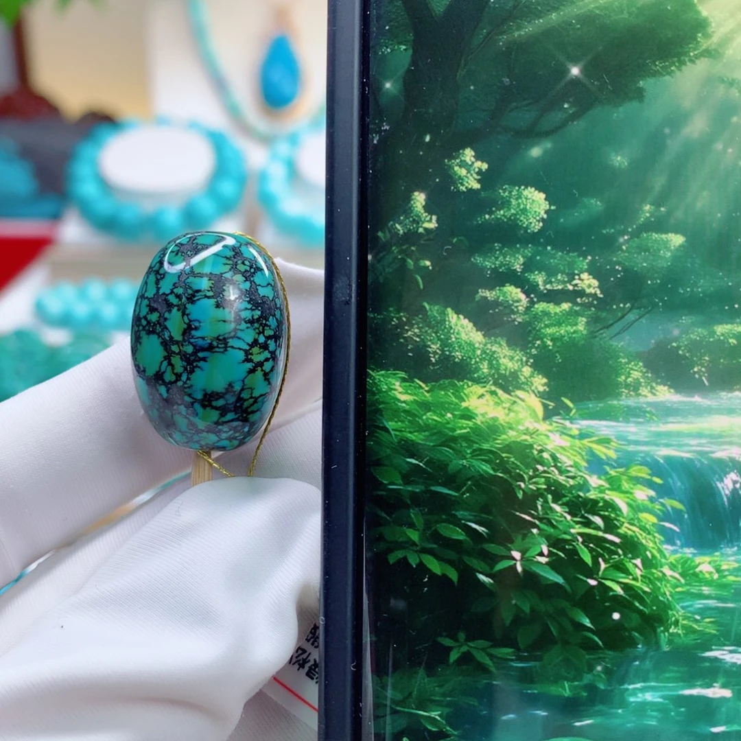 未镶嵌绿松石颈饰